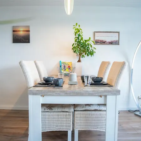 Smartfewo Sauna Balkon Parkplatz * Бад-Цвишенан